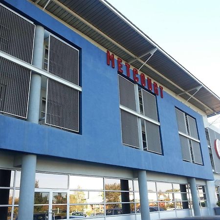 Peermont Metcourt Hotel Francistown Exterior foto