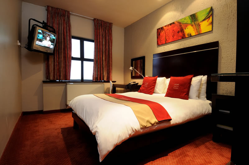 Peermont Metcourt Hotel Francistown Exterior foto